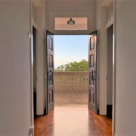 Charming Madeiran House In Funchal Сasa de vacaciones