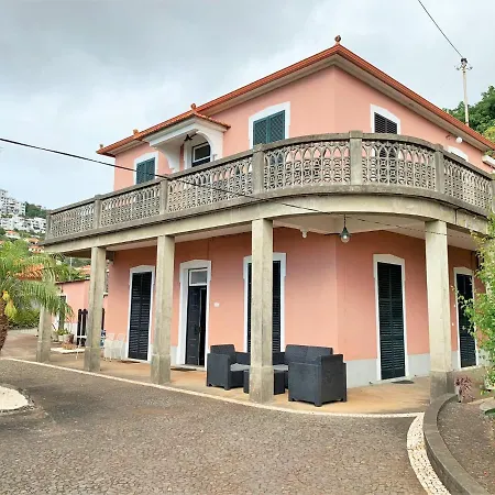 Charming Madeiran House In Funchal 別荘 *