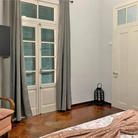 Charming Madeiran House In Funchal フンシャル